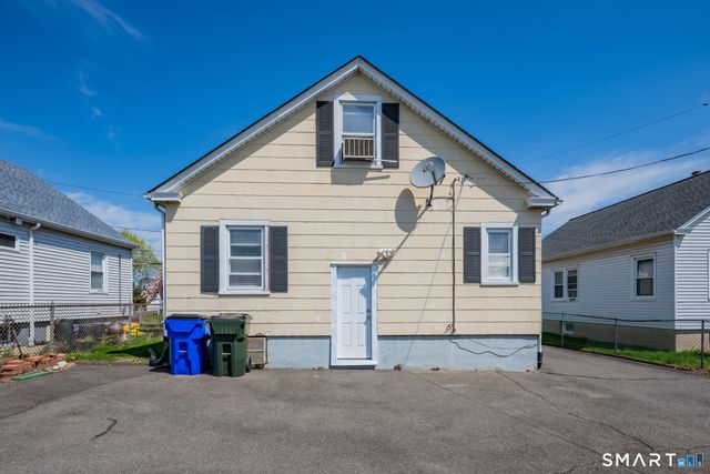 17 Layton Street, West Hartford, CT 06110