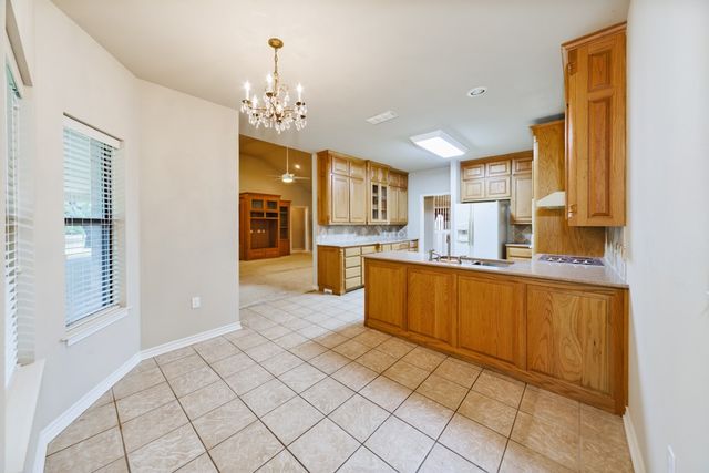 547 FM 677 N, St Jo, TX 76265