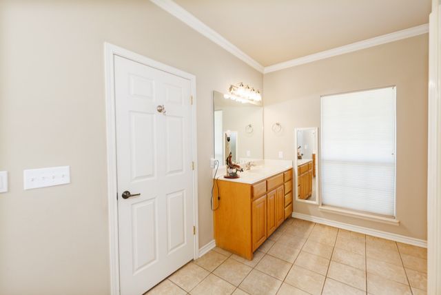 547 FM 677 N, St Jo, TX 76265