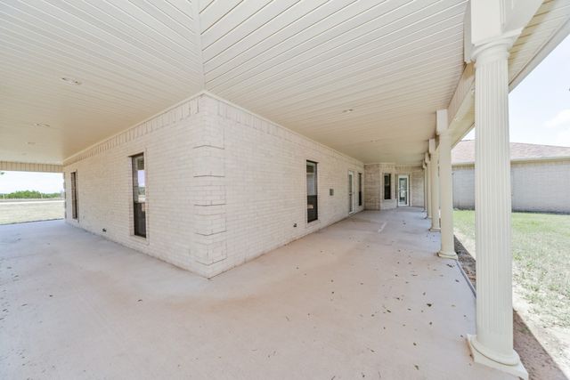 547 FM 677 N, St Jo, TX 76265