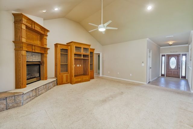 547 FM 677 N, St Jo, TX 76265