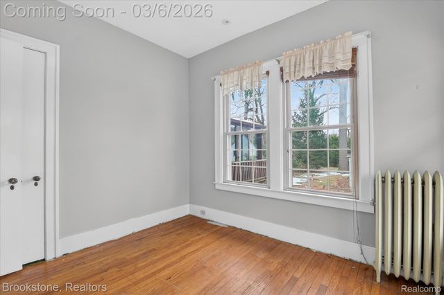 86 Oakdale Boulevard, Pleasant Ridge, MI 48069