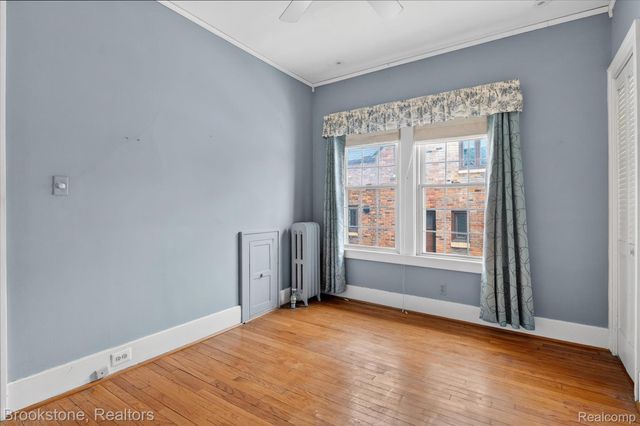 86 Oakdale Boulevard, Pleasant Ridge, MI 48069