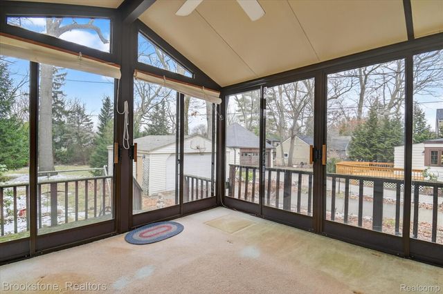 86 Oakdale Boulevard, Pleasant Ridge, MI 48069