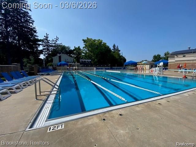 86 Oakdale Boulevard, Pleasant Ridge, MI 48069