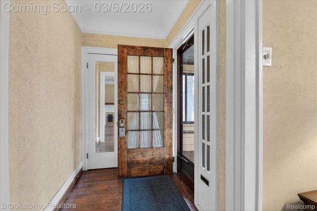 86 Oakdale Boulevard, Pleasant Ridge, MI 48069