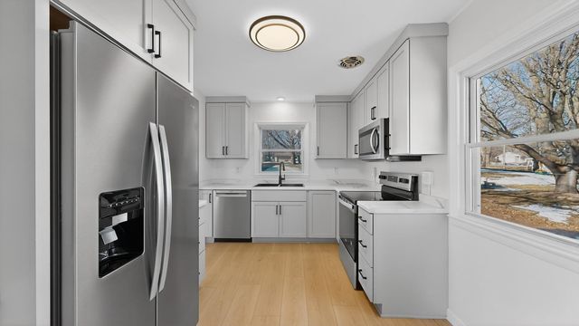 2206 1st Avenue SW, Rochester, MN 55902