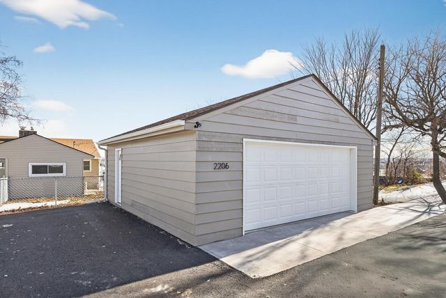 2206 1st Avenue SW, Rochester, MN 55902