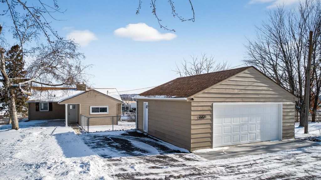 2206 1st Avenue SW, Rochester, MN 55902