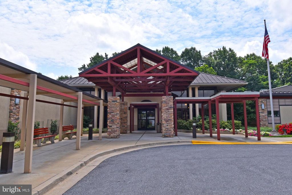 Image 29 of property listing at 15300 BEAVERBROOK CT #88-2H, Silver Spring, MD 20906