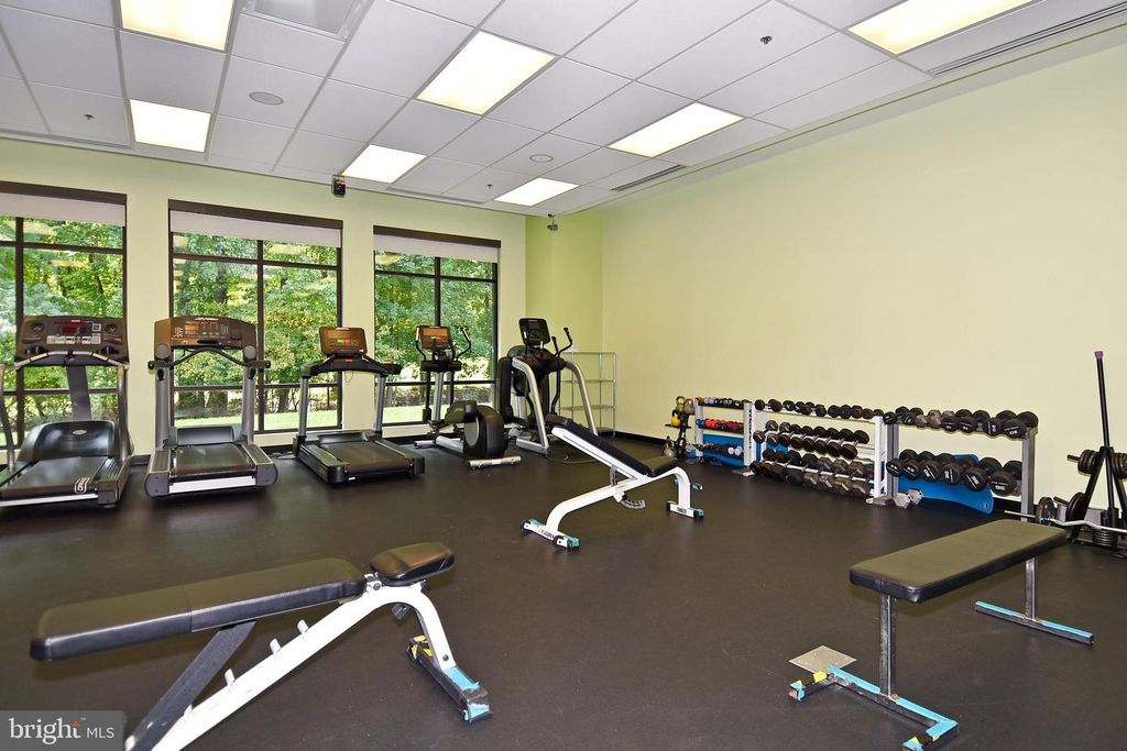 Image 37 of property listing at 15300 BEAVERBROOK CT #88-2H, Silver Spring, MD 20906