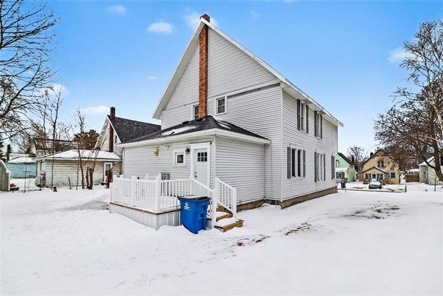 508 N James Street, Ludington, MI 49431