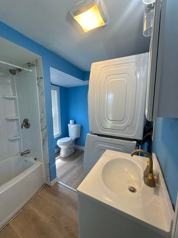 21 Washington Ave 1, Natick, MA 01760