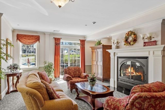 350 Greene Street 102, North Andover, MA 01845