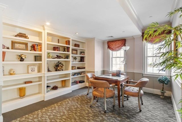 350 Greene Street 102, North Andover, MA 01845