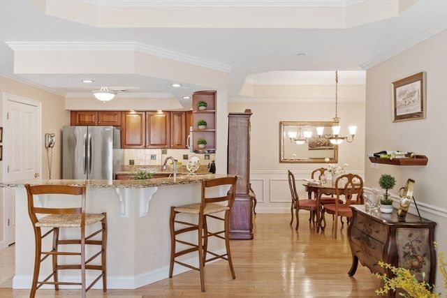 350 Greene Street 102, North Andover, MA 01845