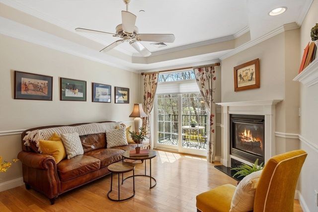 350 Greene Street 102, North Andover, MA 01845