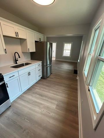 7402 Harrison Avenue, Hammond, IN 46324