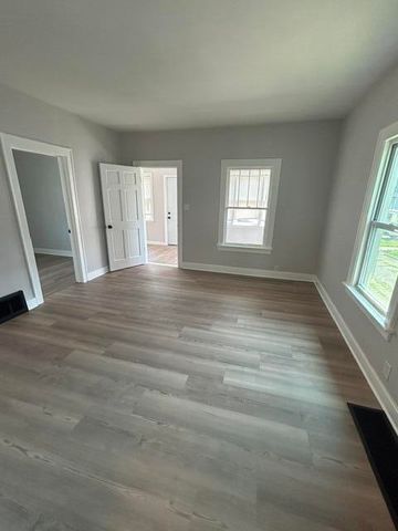 7402 Harrison Avenue, Hammond, IN 46324