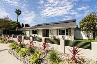 226 Santa Isabel Ave, Costa Mesa, CA 92627