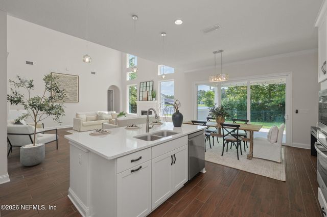592 OUTLOOK Drive, Ponte Vedra, FL 32081