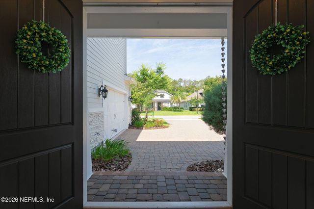 592 OUTLOOK Drive, Ponte Vedra, FL 32081