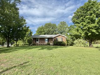 575 Centerville Rd, Lebanon, TN 37087