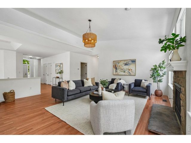 1375 Foxtail Dr, Broomfield, CO 80020
