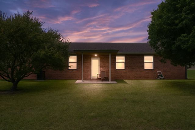 311 Kathy Lane, Granbury, TX 76049