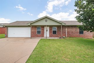 311 Kathy Lane, Granbury, TX 76049