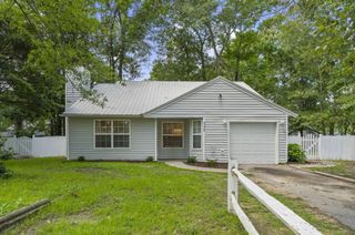 332 Macgregor Drive, Summerville, SC 29486