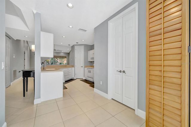 3608 54TH DRIVE W 202, Bradenton, FL 34210