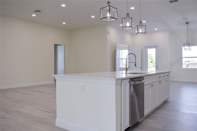 163 BLAZING STAR AVENUE, Lake Alfred, FL 33850