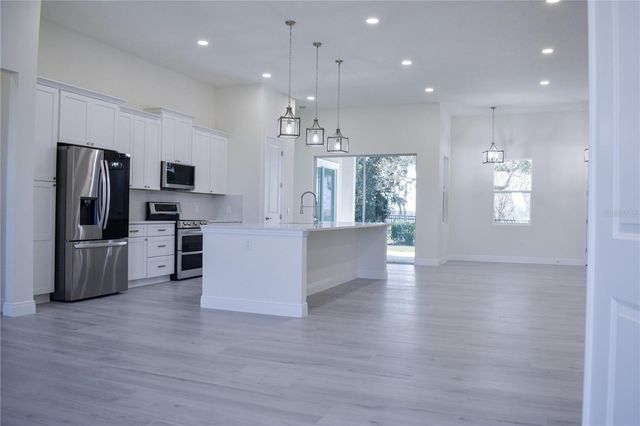 163 BLAZING STAR AVENUE, Lake Alfred, FL 33850