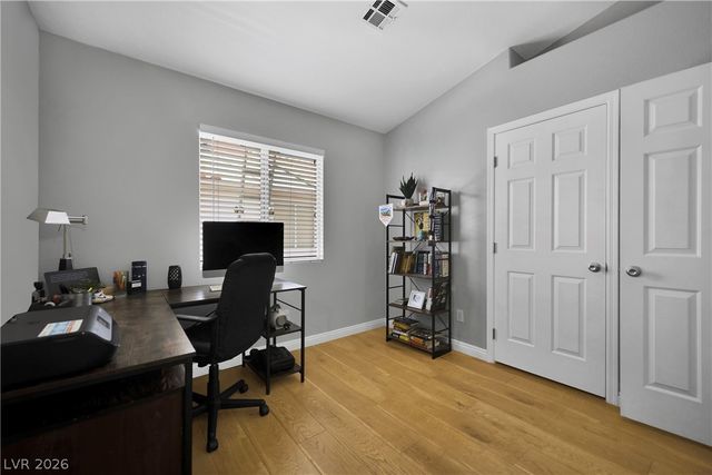 7133 Old Village Avenue, Las Vegas, NV 89129