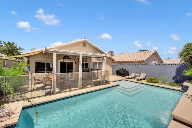 7133 Old Village Avenue, Las Vegas, NV 89129