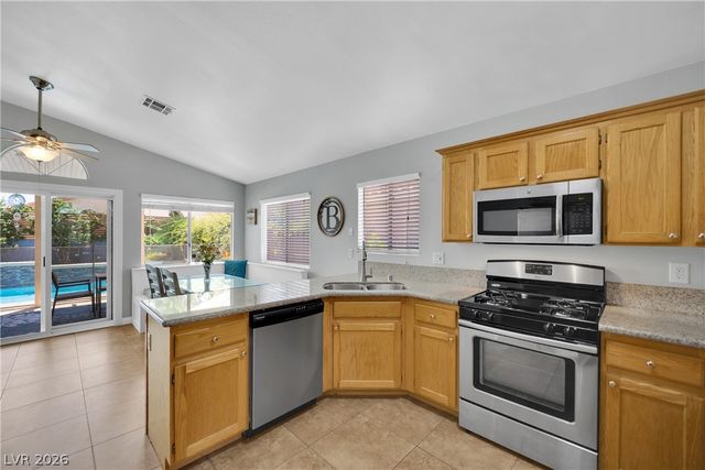 7133 Old Village Avenue, Las Vegas, NV 89129