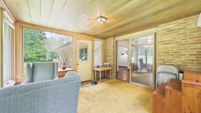 2450 BRENNER PLACE, Green Bay, WI 54301