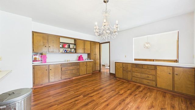 2450 BRENNER PLACE, Green Bay, WI 54301