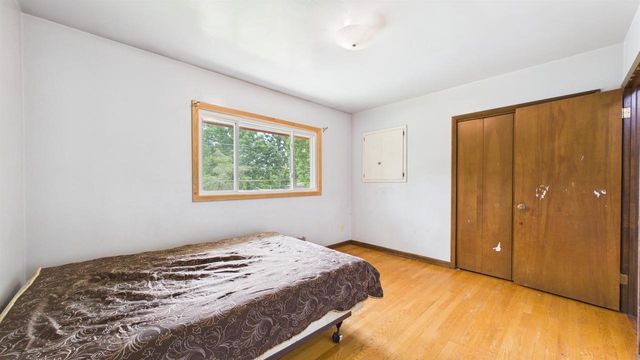 2450 BRENNER PLACE, Green Bay, WI 54301