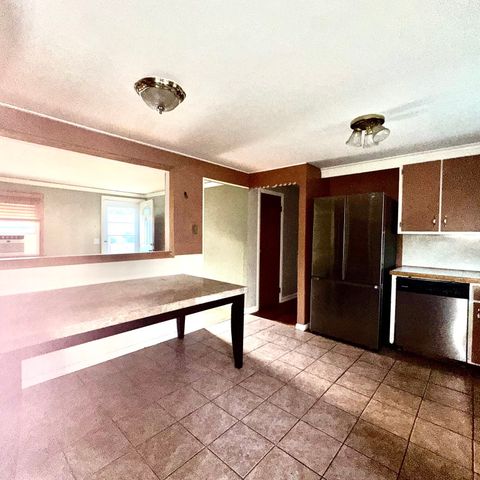 47 Thyme Ln, Springfield, MA 01129