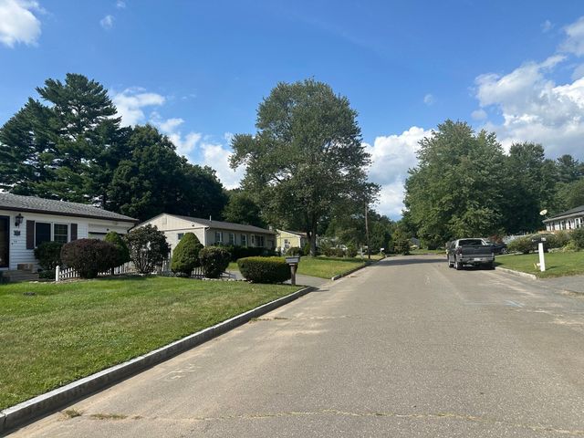47 Thyme Ln, Springfield, MA 01129