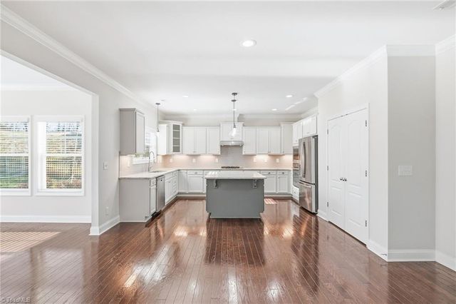 2925 Fernley Court, High Point, NC 27262