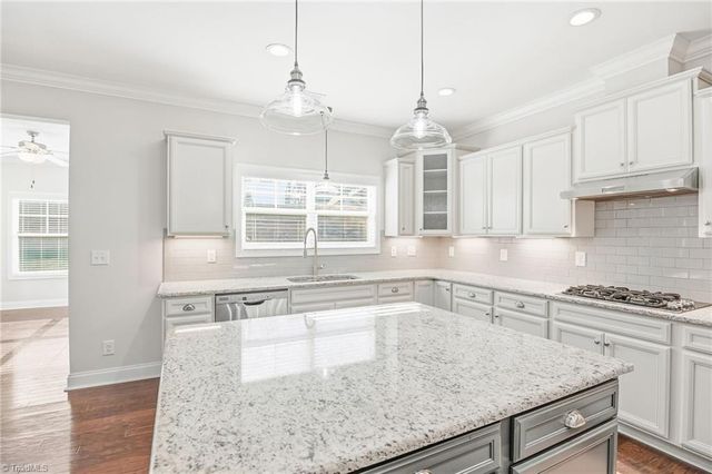 2925 Fernley Court, High Point, NC 27262