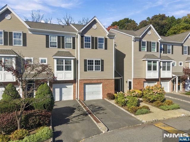 22 Greenbrook Drive, Bloomfield, NJ 07003