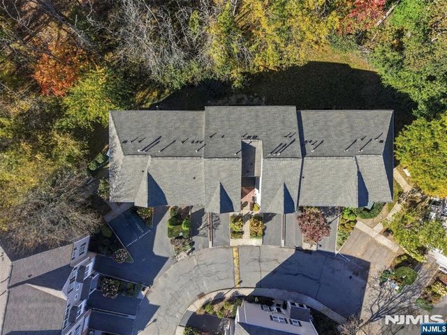 22 Greenbrook Drive, Bloomfield, NJ 07003