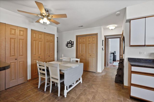 9512 Keilman Street 1n, St. John, IN 46373