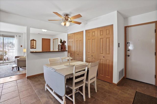 9512 Keilman Street 1n, St. John, IN 46373