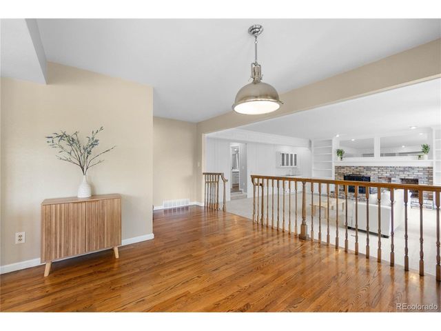5796 S Kittredge Ct, Centennial, CO 80015