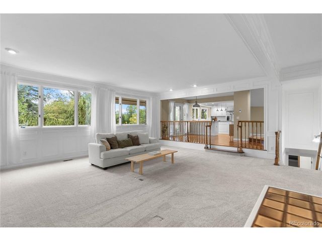 5796 S Kittredge Ct, Centennial, CO 80015